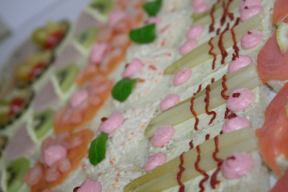 petits-fours-salés-canapés